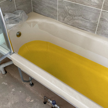 Shower Tray Protection - Tecdura Stickymat FR (1.1mm x 1.04m x 50m)